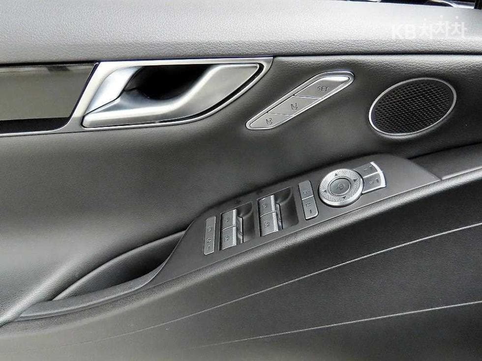 Genesis G80(RG3)2.5 Turbo Gasoline Direct Injection 2WD - 11