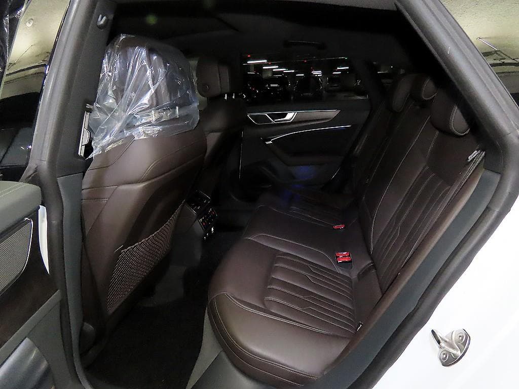Ауди A7(4K8)55 TFSI Quattro Premium - 7