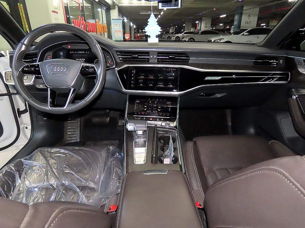Ауди A7(4K8)55 TFSI Quattro Premium - 10