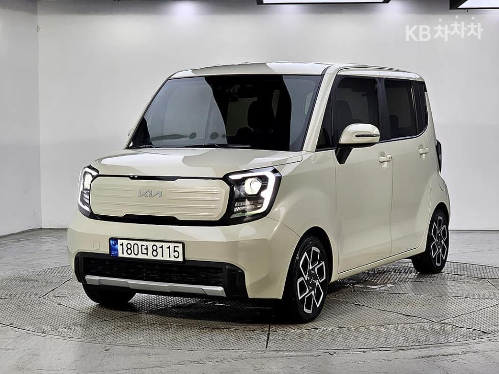 Kia The New (facelift) Kia Ray (van)1.0 Gasoline Signature - 2