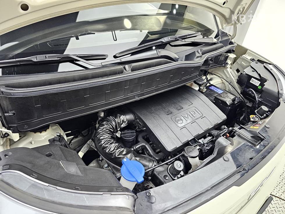 Kia The New (facelift) Kia Ray (van)1.0 Gasoline Signature - 5