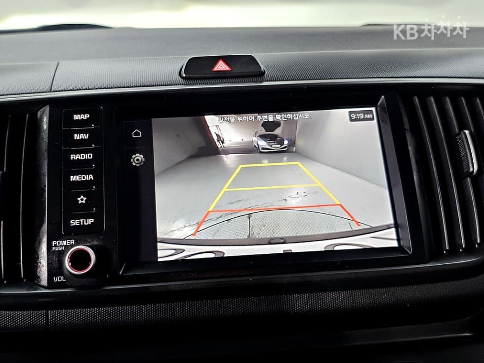 Kia The New (facelift) Kia Ray (van)1.0 Gasoline Signature - 12