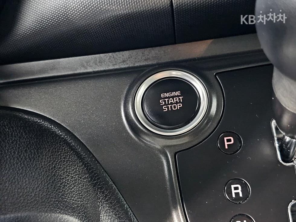 Kia The New (facelift) Kia Ray (van)1.0 Gasoline Signature - 14