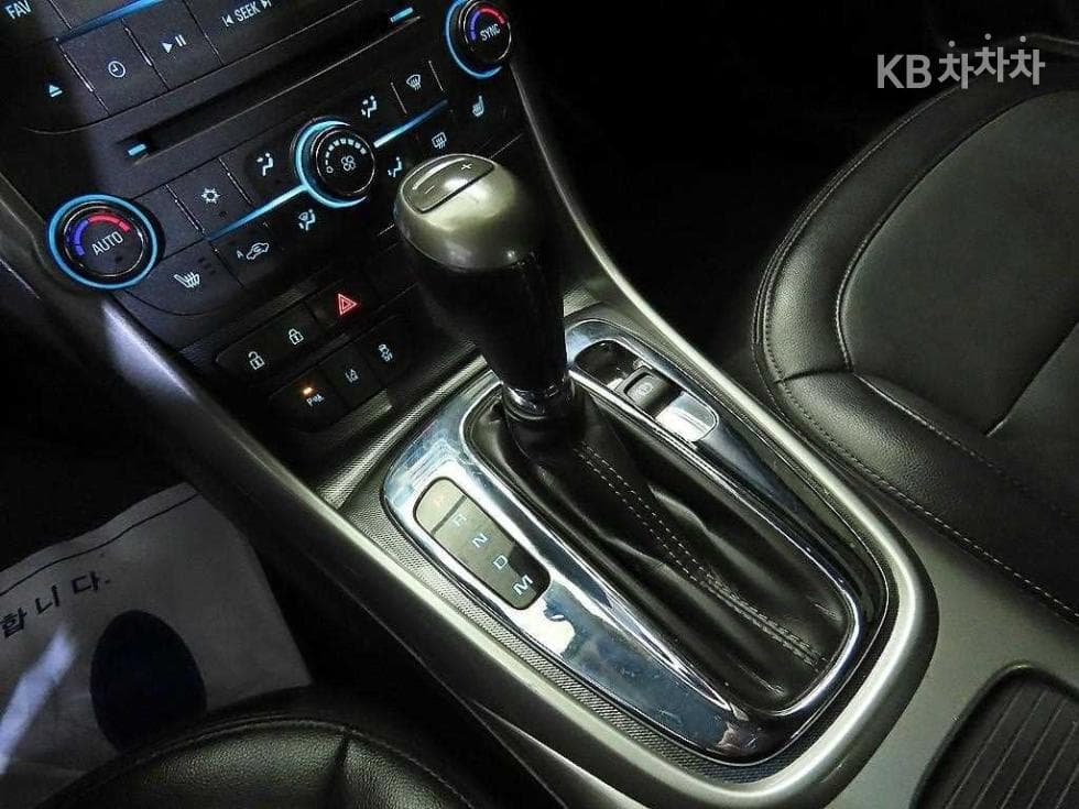 Джи Ем Корея Chevrolet Малібу2.0 LTZ Deluxe Pack - 12