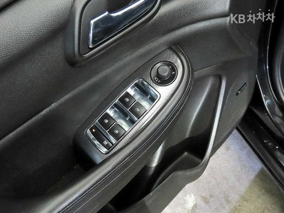 Джи Ем Корея Chevrolet Малібу2.0 LTZ Deluxe Pack - 13