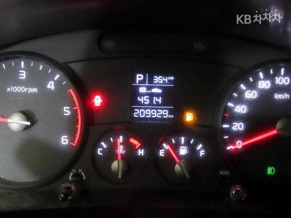 Киа Бонго 3 (лек)1 тон Удължено междуосие Двойна Кабина CRDi Limited - 10