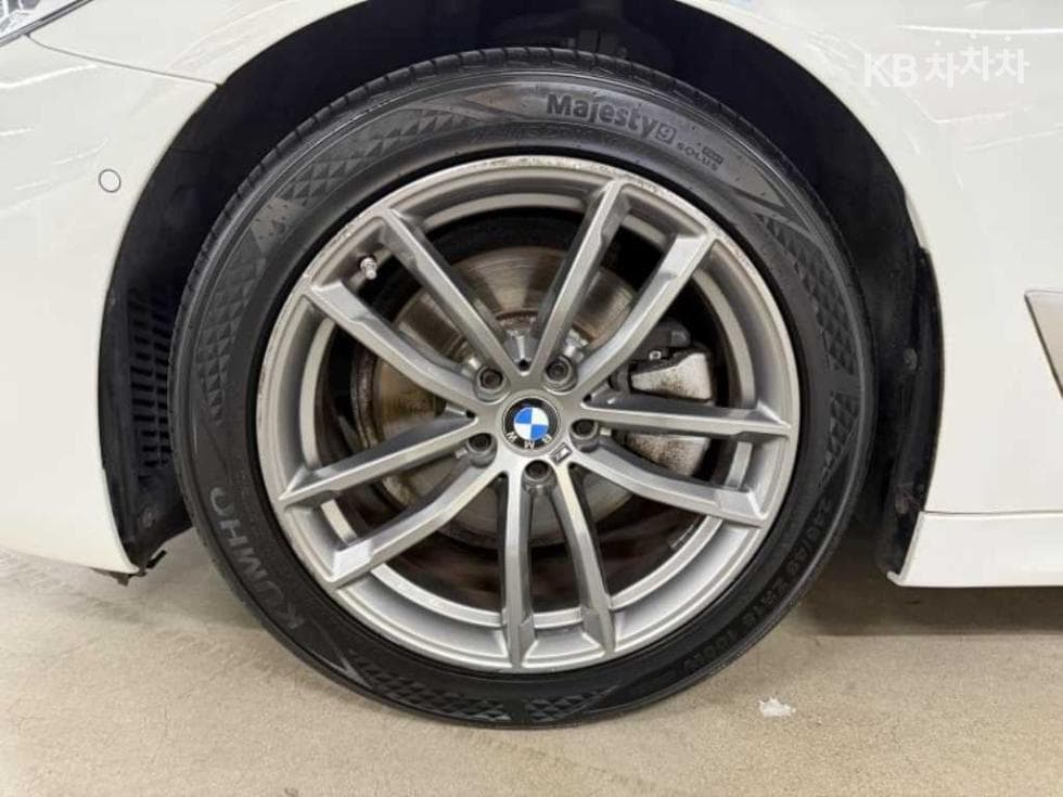 BMW 올Нов5 Серия (G30)520d M Sport Plus - 19