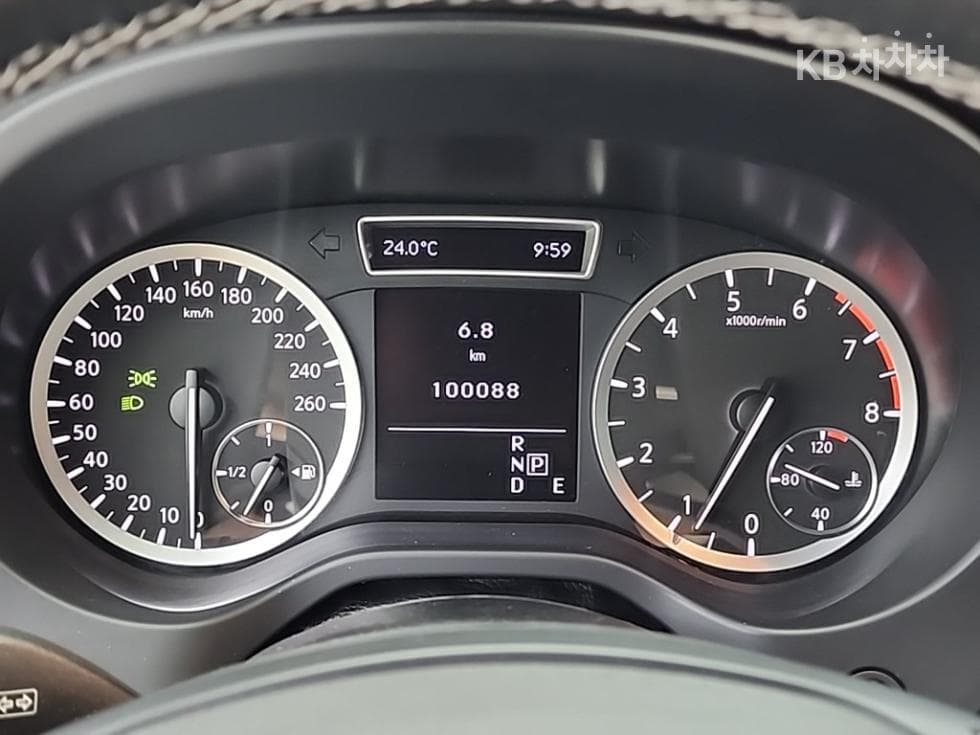Местен피니티 Q302.0t Premium - 6