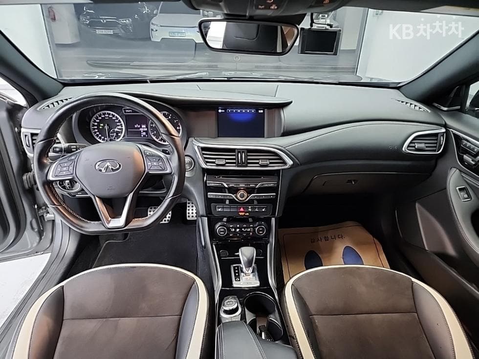 Местен피니티 Q302.0t Premium - 8