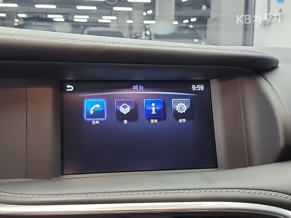 Местен피니티 Q302.0t Premium - 15