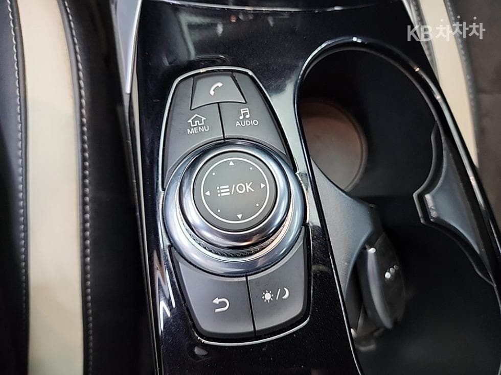 Местен피니티 Q302.0t Premium - 17