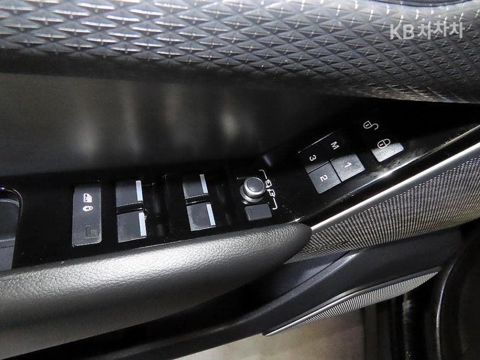 Land Rover Range Rover 벨라2.0 D240 S - 13