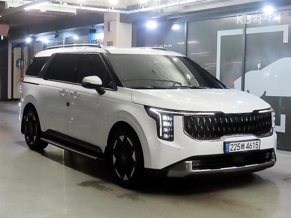 Киа The New (фейслифт) Канивал 4-то поколение D2.2 9-местен Signature - Image 1