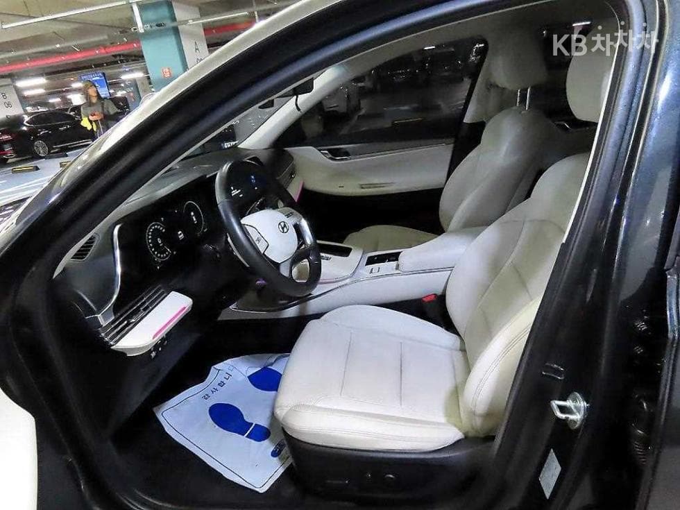 Хюндай The New (фейслифт) Grandeur (Azera)2.5 Le Blanc - 6