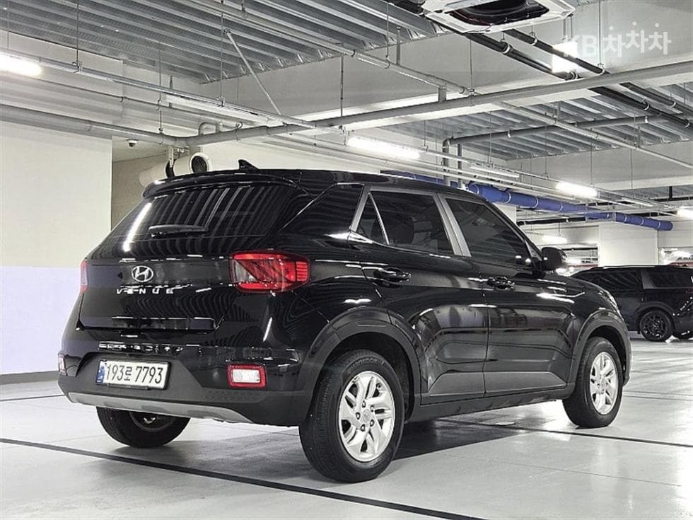Хюндай ВениуБензин 1.6 Modern Plus - 7