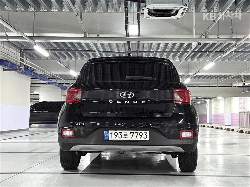 Хюндай ВениуБензин 1.6 Modern Plus - 8