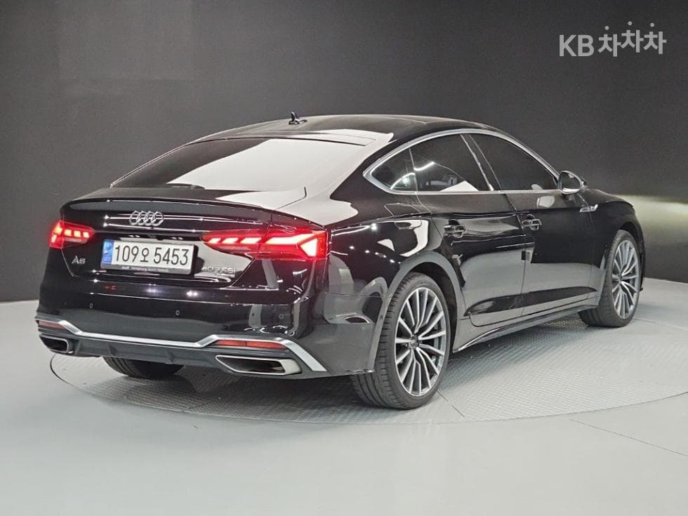 Ауди A5(8W6)40 TFSI Quattro Sportback Premium - 4