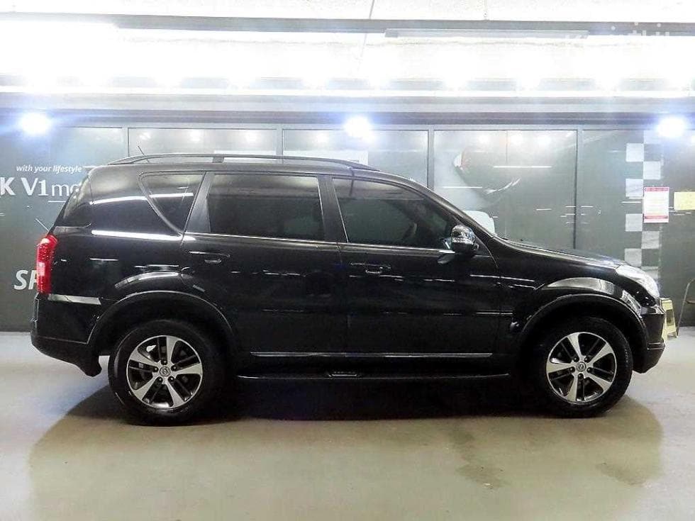 КейДжи Мобилити RextonW7-местен (Лимузин) 4x4 RX7 Лукс - 3