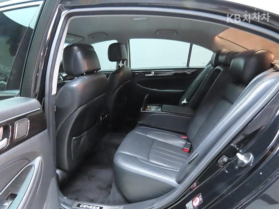 Хюндай ДженезисBH330 PREMIUM Стандартен - 11