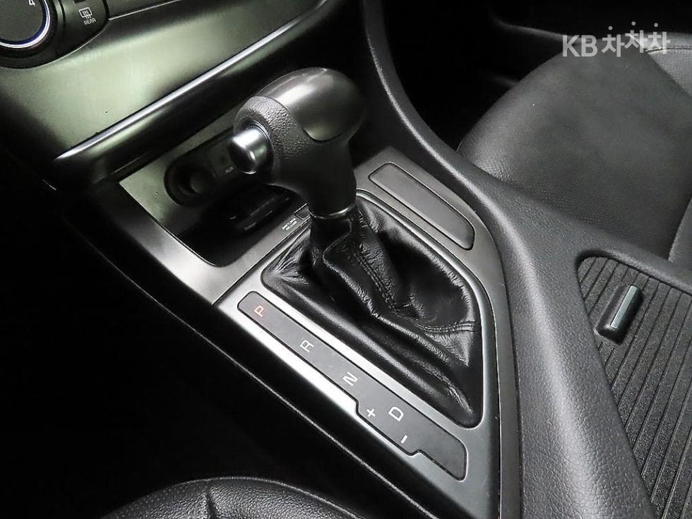 Kia The New (facelift) K5LPI Deluxe Standard - 10