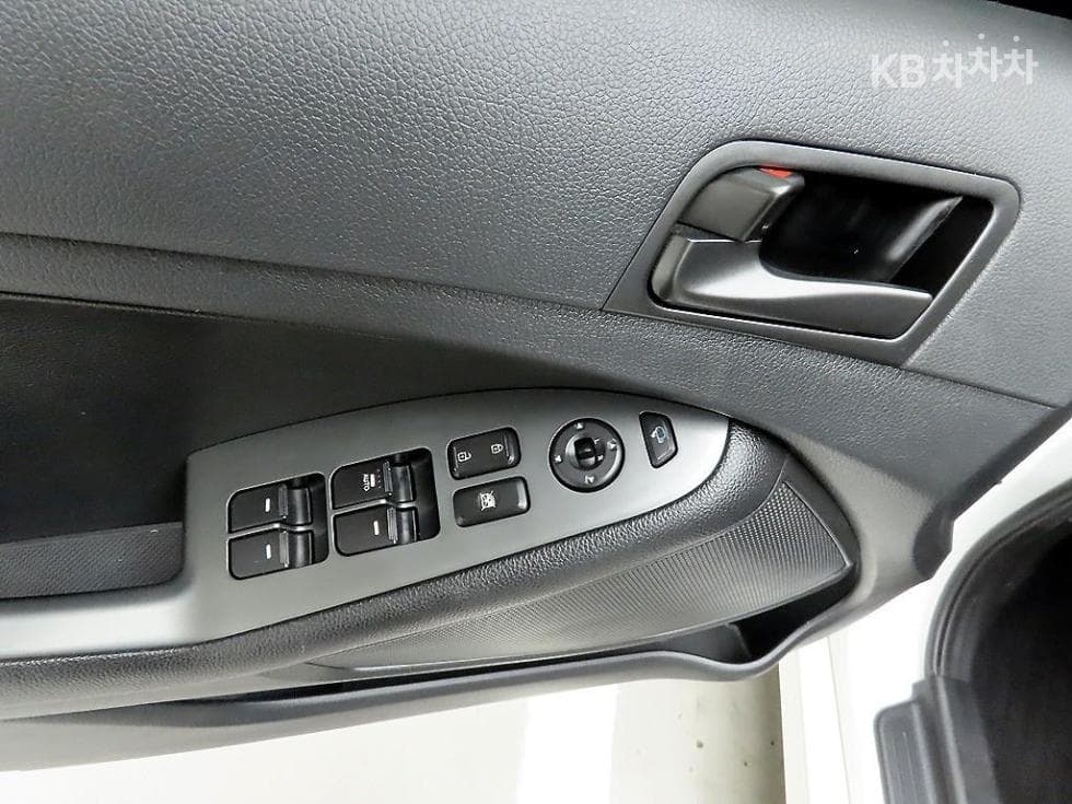 Kia The New (facelift) K5LPI Deluxe Standard - 11