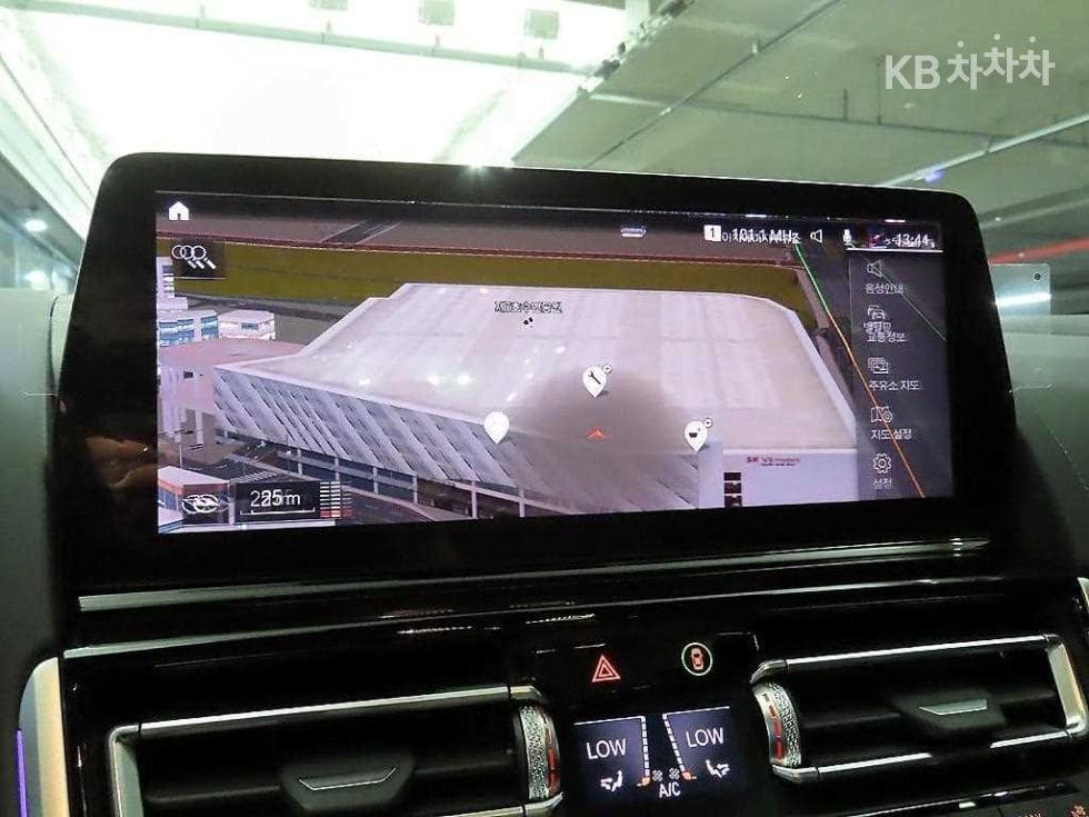 BMW 8시리즈 (G15)M850i xDrive Gran Coupe Стандартен - 13