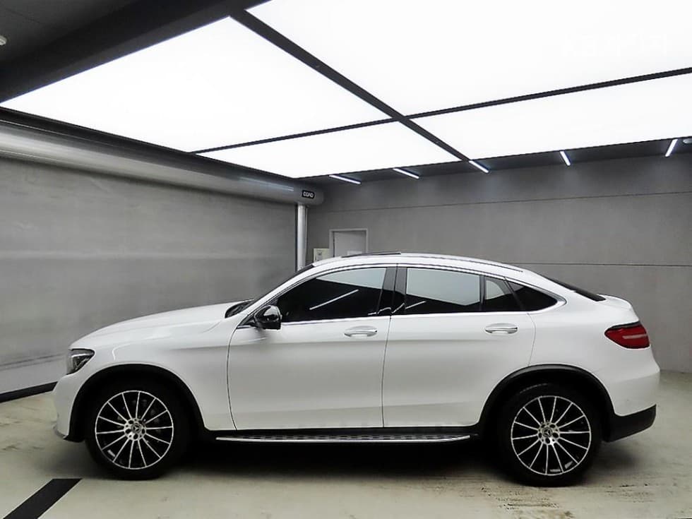 Mercedes-Benz GLC(X253)220 d 4Matic COUPE Premium - 4