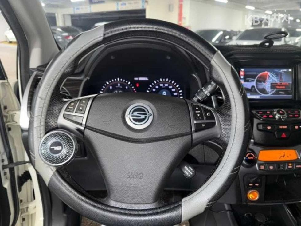 КейДжи Мобилити Нов코란도 C2.0 CVS 2WD Висок клас - 8