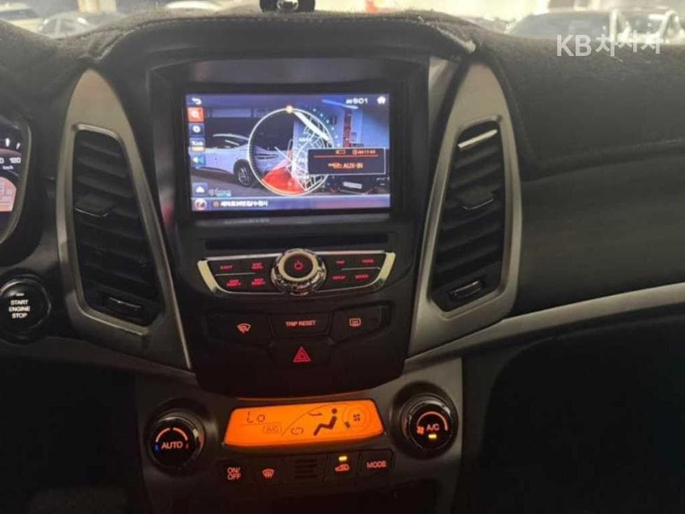 КейДжи Мобилити Нов코란도 C2.0 CVS 2WD Висок клас - 10
