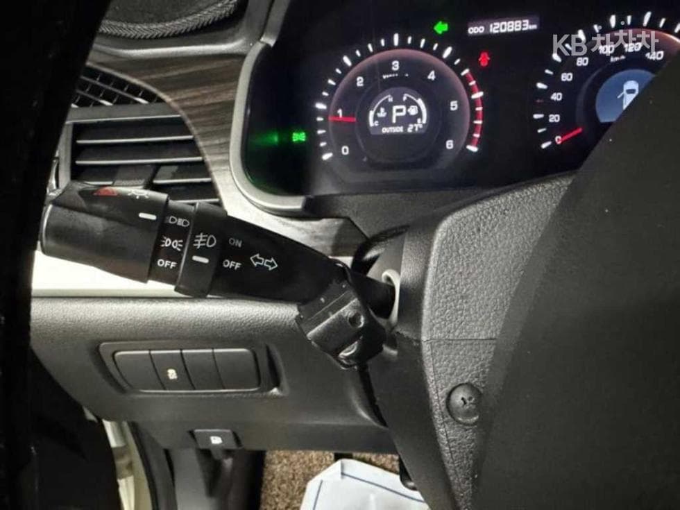 КейДжи Мобилити Нов코란도 C2.0 CVS 2WD Висок клас - 12