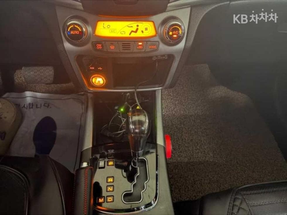 КейДжи Мобилити Нов코란도 C2.0 CVS 2WD Висок клас - 14