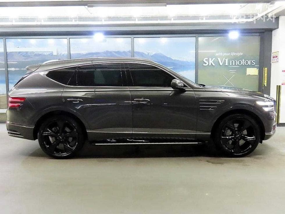Genesis GV802.5 Turbo Gasoline AWD - 3