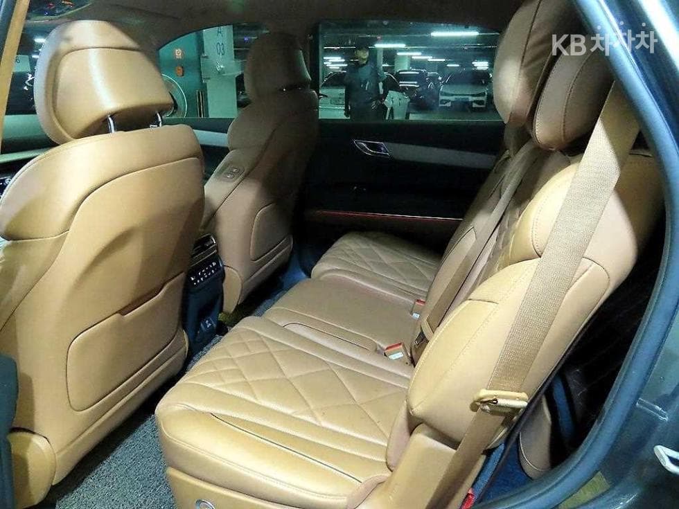 Genesis GV802.5 Turbo Gasoline AWD - 7