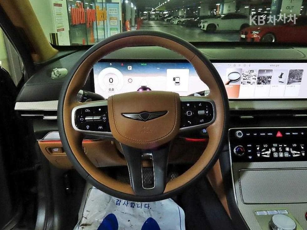 Genesis GV802.5 Turbo Gasoline AWD - 8