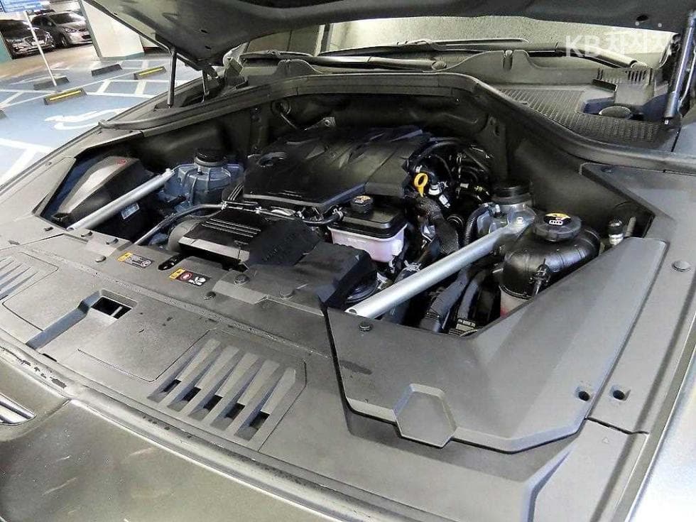 Genesis GV802.5 Turbo Gasoline AWD - 19