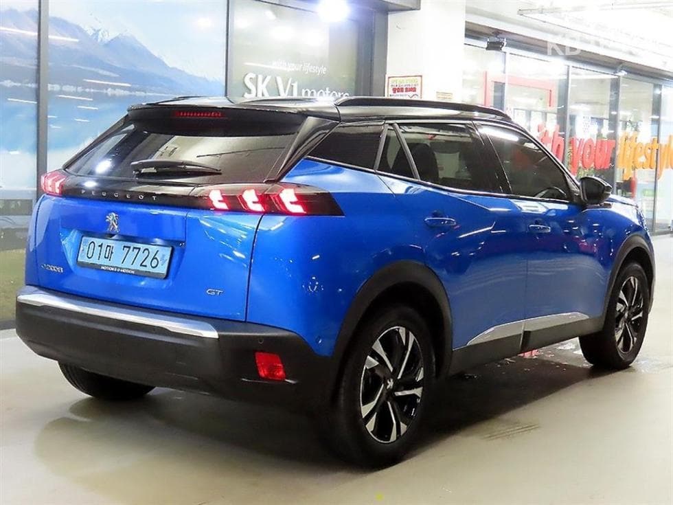 Peugeot e-2008Allure - 4
