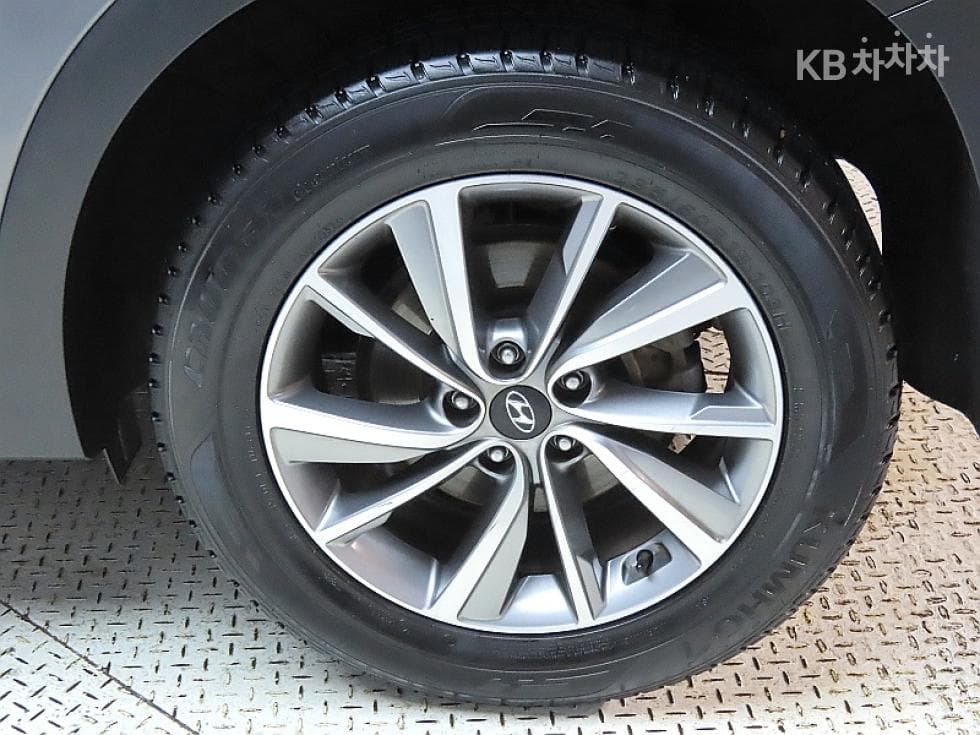 Хюндай Санта Фе TMБензин 2.0T 2WD Exclusive - 20