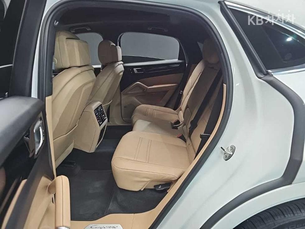 Porsche Cayenne(9Y0)3.0 Coupe Стандартен - 12