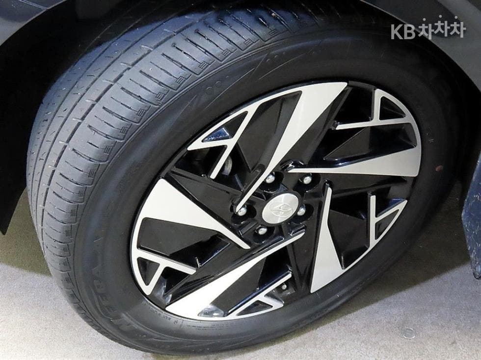 Хюндай The New (фейслифт) Grandeur (Azera) Хибрид2.4 Premium - 20