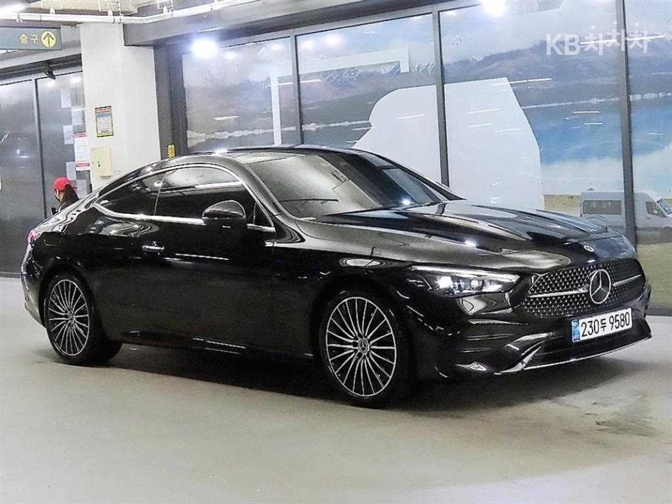 Mercedes-Benz CLE클래스 (C236) CLE 200 Купе Стандартен - Image 1