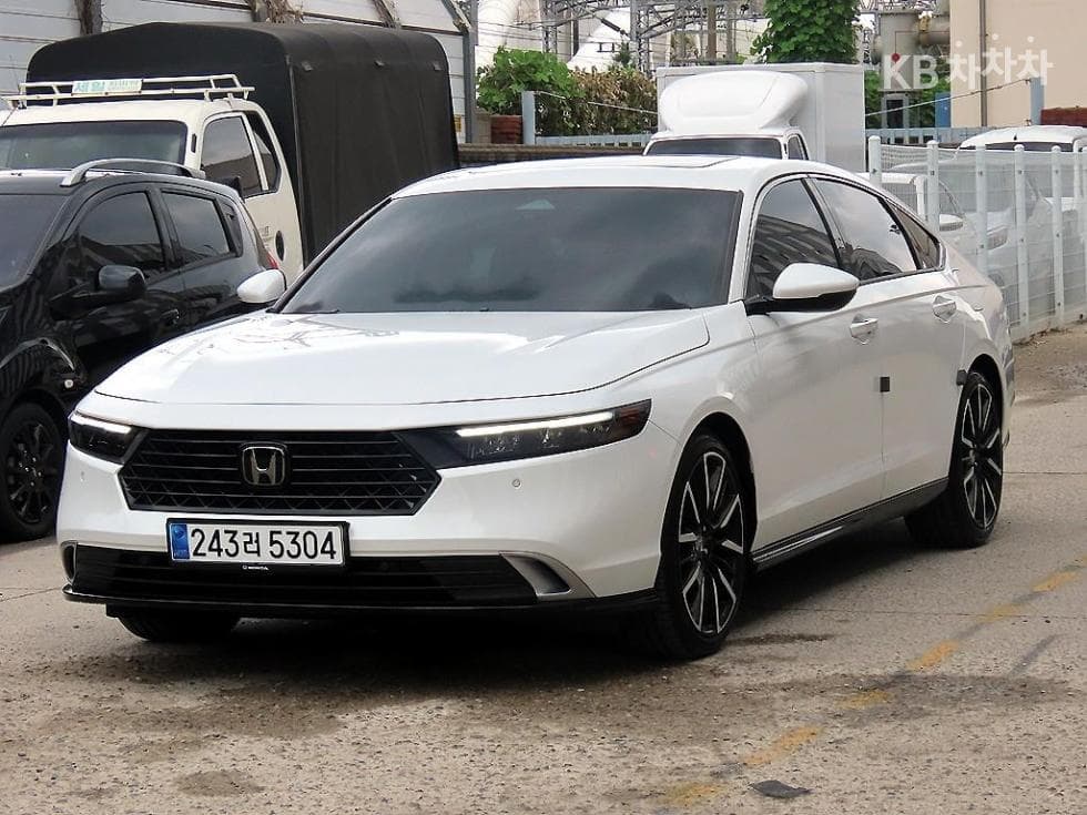 혼다 어코드 11st Generation2.0 HEV Touring - 2