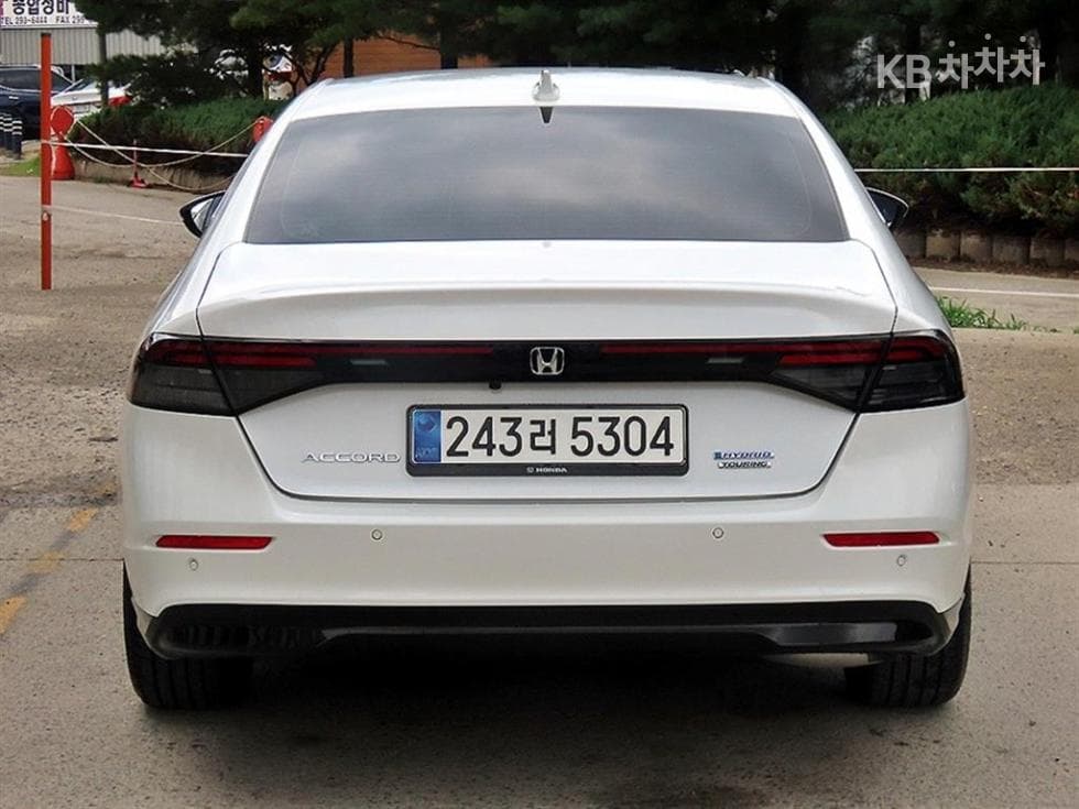 혼다 어코드 11st Generation2.0 HEV Touring - 4