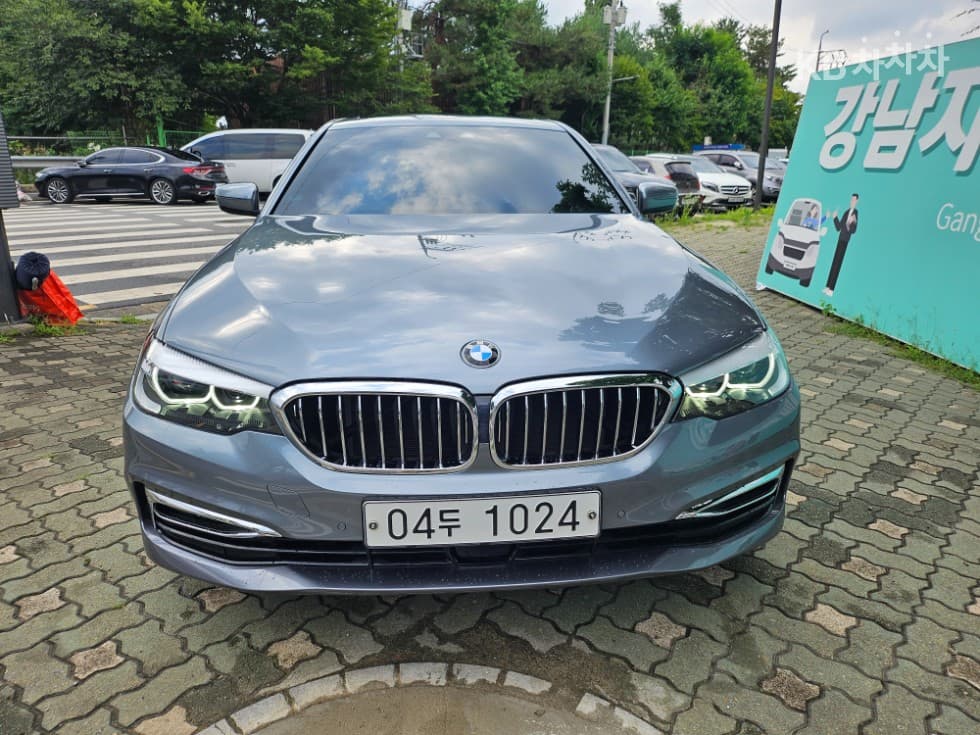 BMW 올Нов5 Серия (G30) 520i Luxury - Image 1