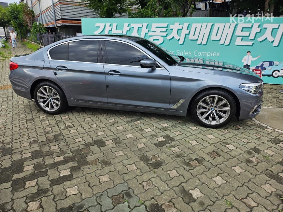 BMW 올Нов5 Серия (G30)520i Luxury - 3