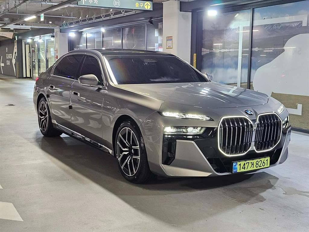 BMW 7시리즈(G70) 740i xDrive M Sport - Image 1