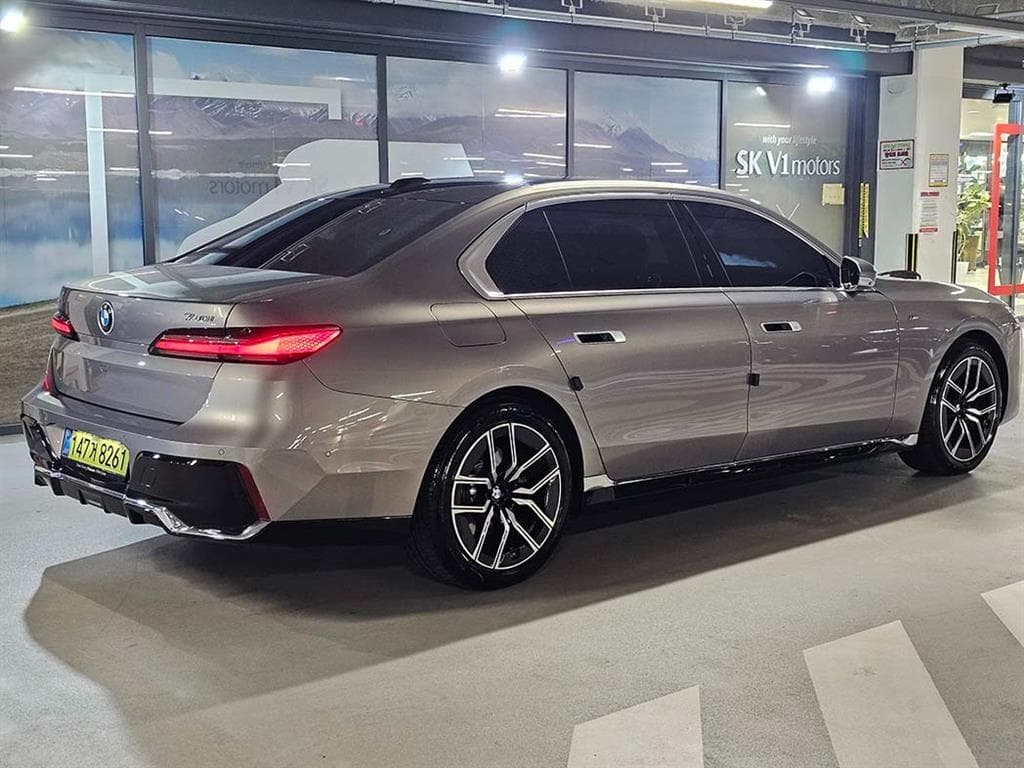 BMW 7시리즈(G70)740i xDrive M Sport - 4
