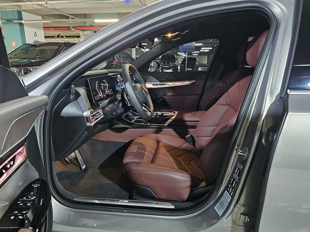 BMW 7시리즈(G70)740i xDrive M Sport - 6