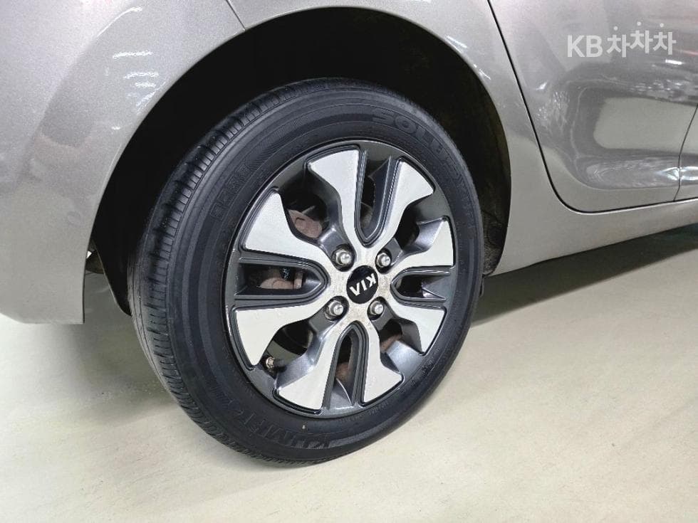 Kia The New (facelift) Morning / PicantoLuxury - 19