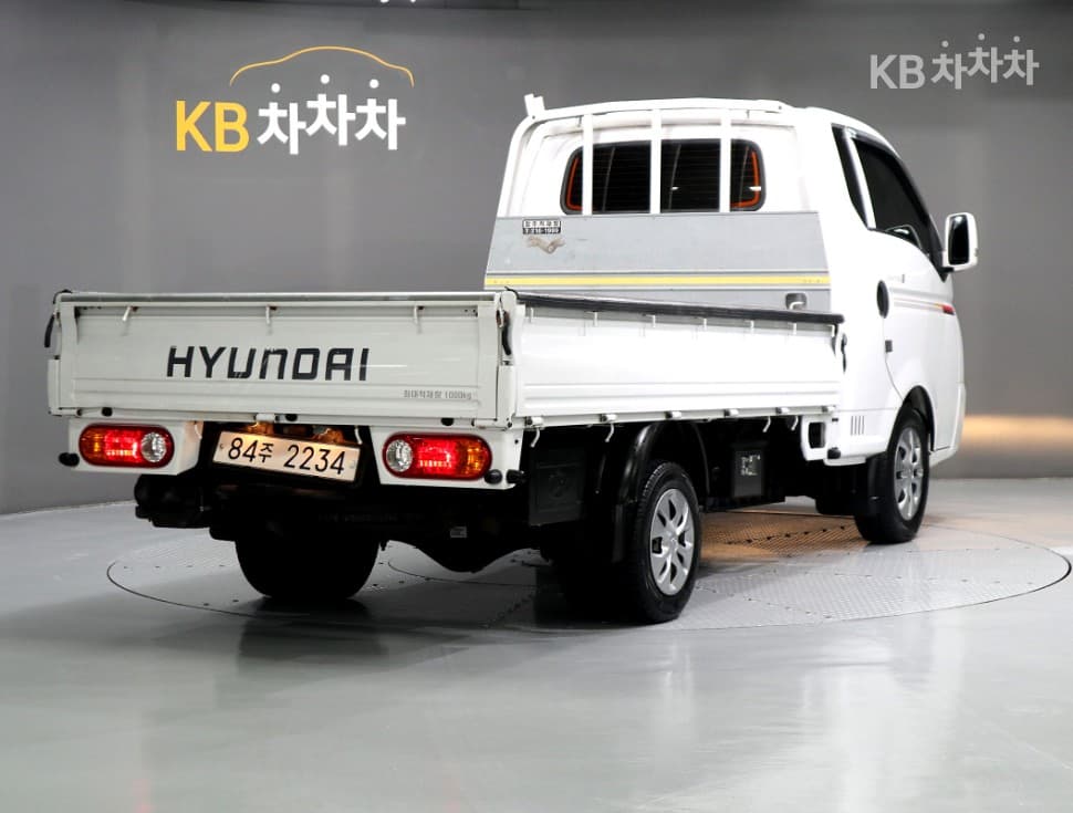 Хюндай Porter 2Удължено междуосие Super Cab CRDi Premium - 3