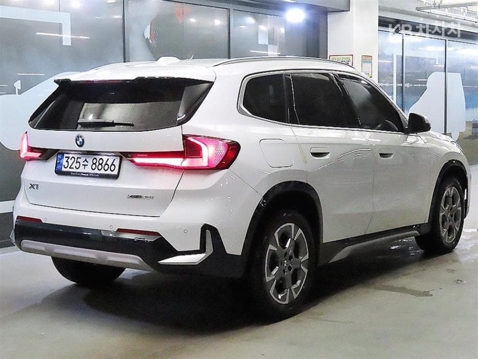 BMW X1(U11)xDrive20i xLine - 4